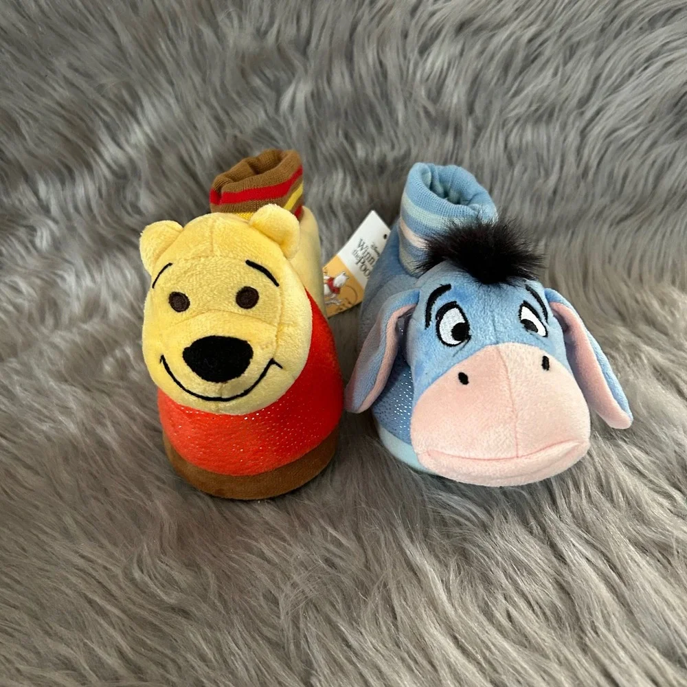 Disney Winnie The Pooh Plush Slippers‎ Toddler Girls Size 9-10 Slip On Shoes